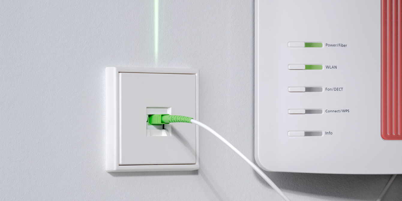 Die neuen Glasfaser-Anschlussdosen bei Elektro Sabau in Großkrotzenburg